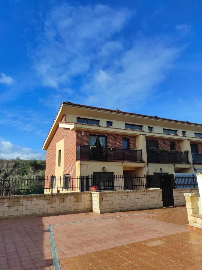 Vila En El Corazon Del Barrio De La Estacion Haro Exteriér fotografie